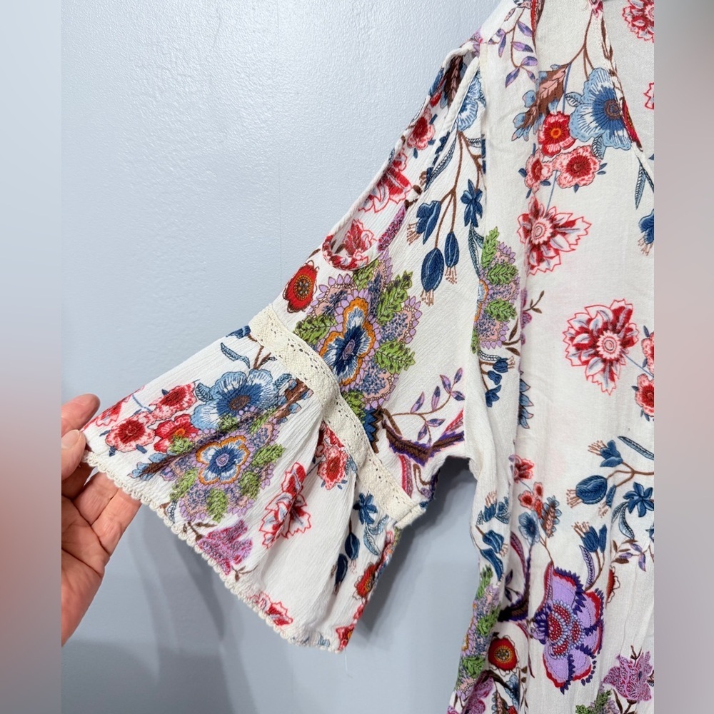 Bila Multicolor Floral Blouse - Picture 3 of 6